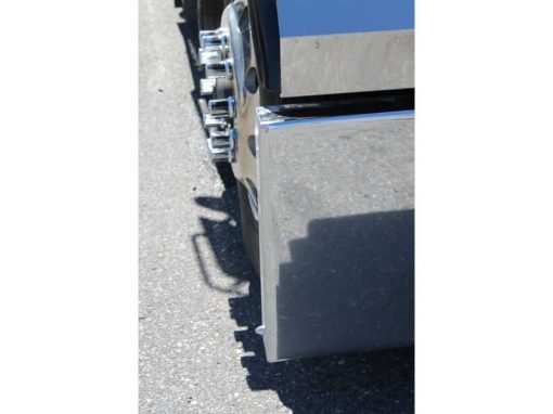 Kenworth W900 Boxed End Bumper with Tow Holes