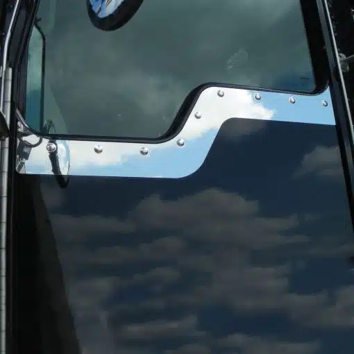 Kenworth Daylight Door Under Window Trim