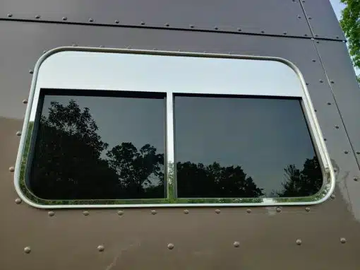 Peterbilt 70" Side Sleeper Window 5" Chop Top with Trim