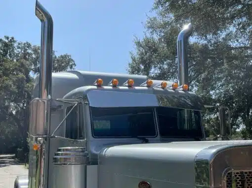 Peterbilt Bus Glass Windshield Kit - Image 5