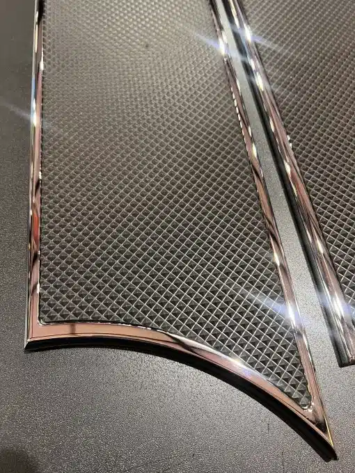 Chrome 24" Swoop Style Step Plate - Image 2