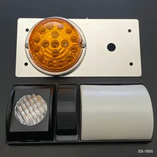 Freightliner Classic Above Door Dome Light Bracket with Watermelon Light Hole - Image 2