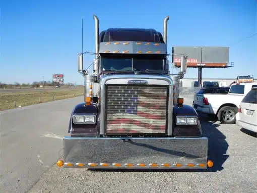 Freightliner Classic & FLD Old Glory Bug Screen
