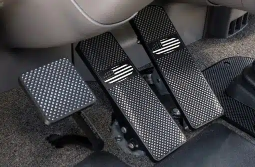 Peterbilt 359 1986-1993 Classic Black Diamond Fine-Cut Billet Pedal Set