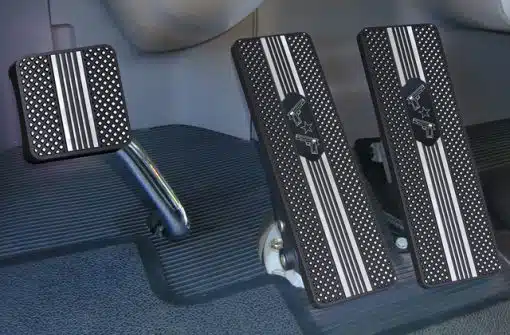Kenworth 1994-2006 Classic Black Diamond Fine-Cut Billet Pedal Set - Image 6