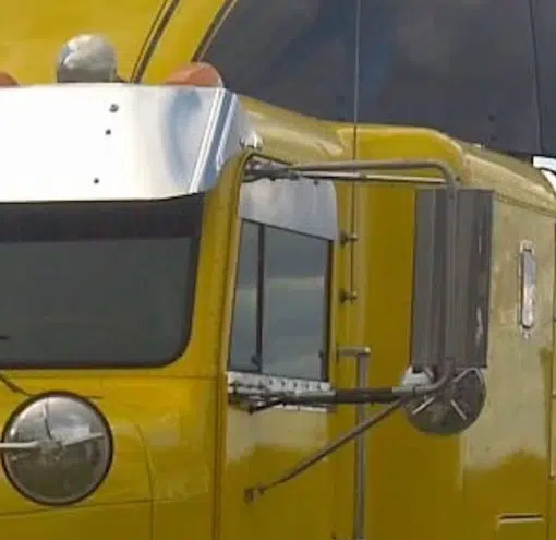 Freightliner Classic 5" Chop Tops