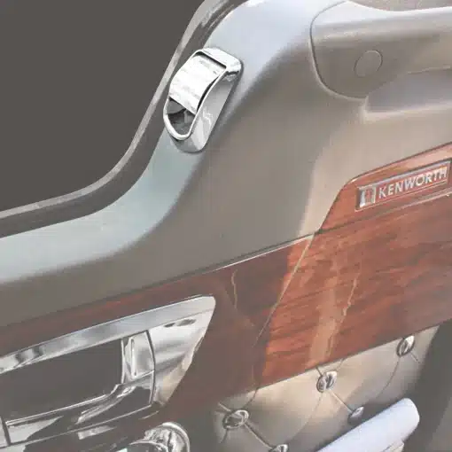 Kenworth 2006+ Dual Window Switch Cover - Image 2