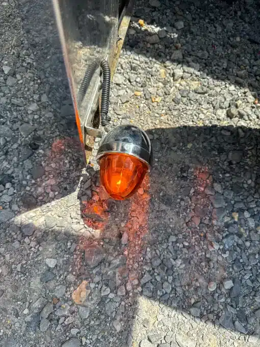 Amber Glass Lens Bumper LED Light with Bracket - Image 3