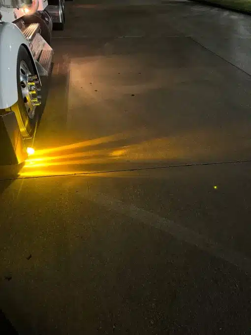 Amber Glass Lens Bumper LED Light with Bracket - Image 2