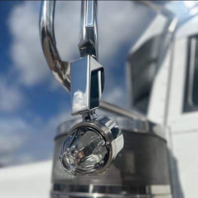 Mirror Bracket for Single Pedestal Light