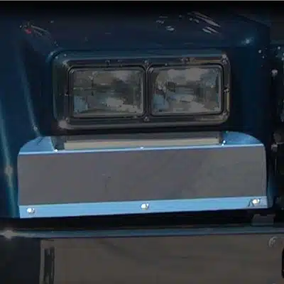 Kenworth W900L Solid Mount Fender Guard