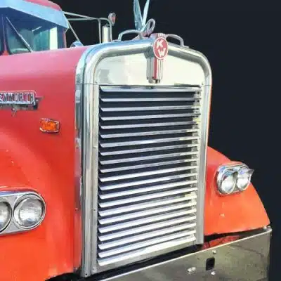 Kenworth W900A Needle Nose Louvered Grille