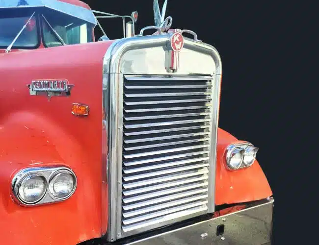 Kenworth W900A Needle Nose Louvered Grille